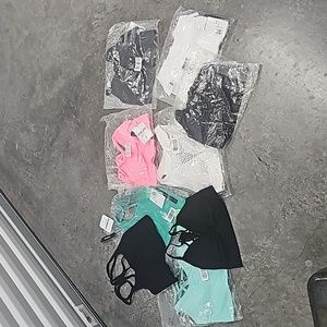 New w/tags 9x Forever 21 Assorted Sports Bras in Size S